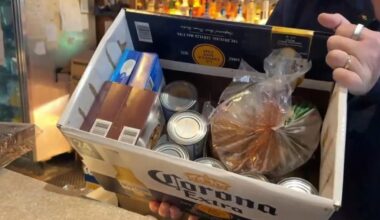 Reading bar gives holiday meals and gift cards to families in need | Berks Regional News