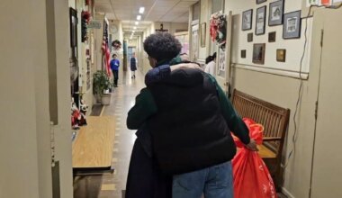 Former Berks Catholic standout athlete surprises kindergarteners with toys at Reading school | Berks Regional News