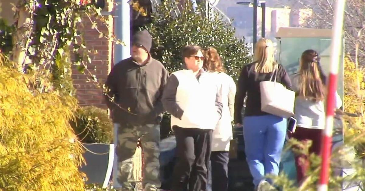 Last-minute holiday shopping picks up across Berks County | Berks Regional News