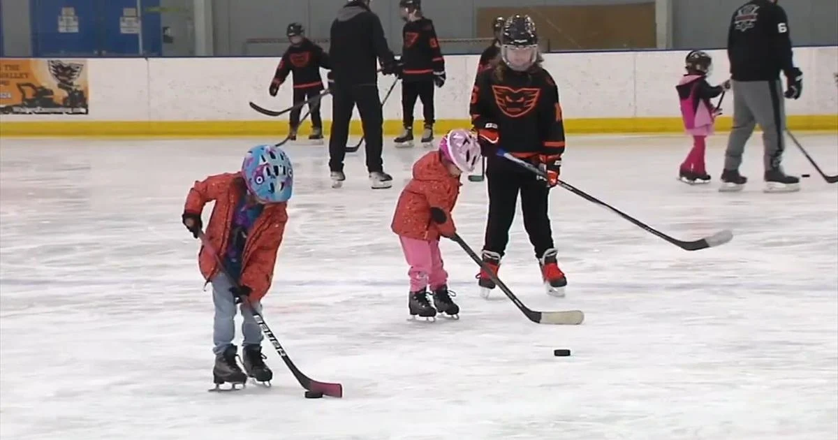 'It's for everyone': Phantoms youth program promotes girls' involvement in the sport | Homepage Top Stories