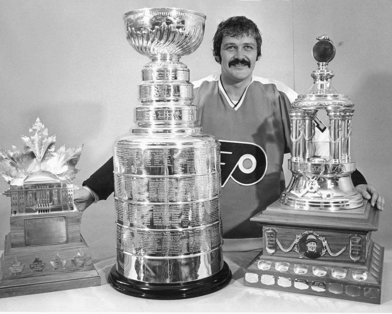 Player Bernie Parent of the Philadelphia Flyers