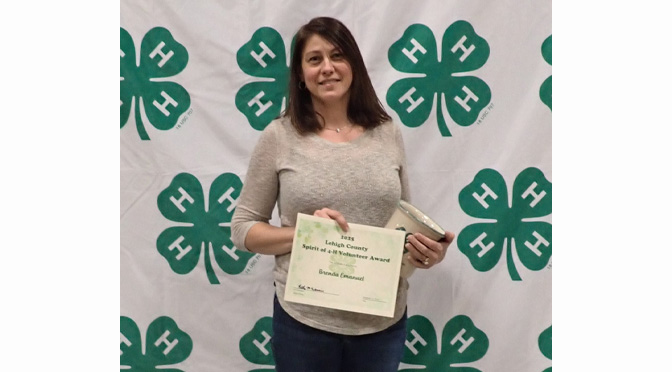 Lehigh County 4-H Recognizes 4-H Volunteers at Achievement Night
