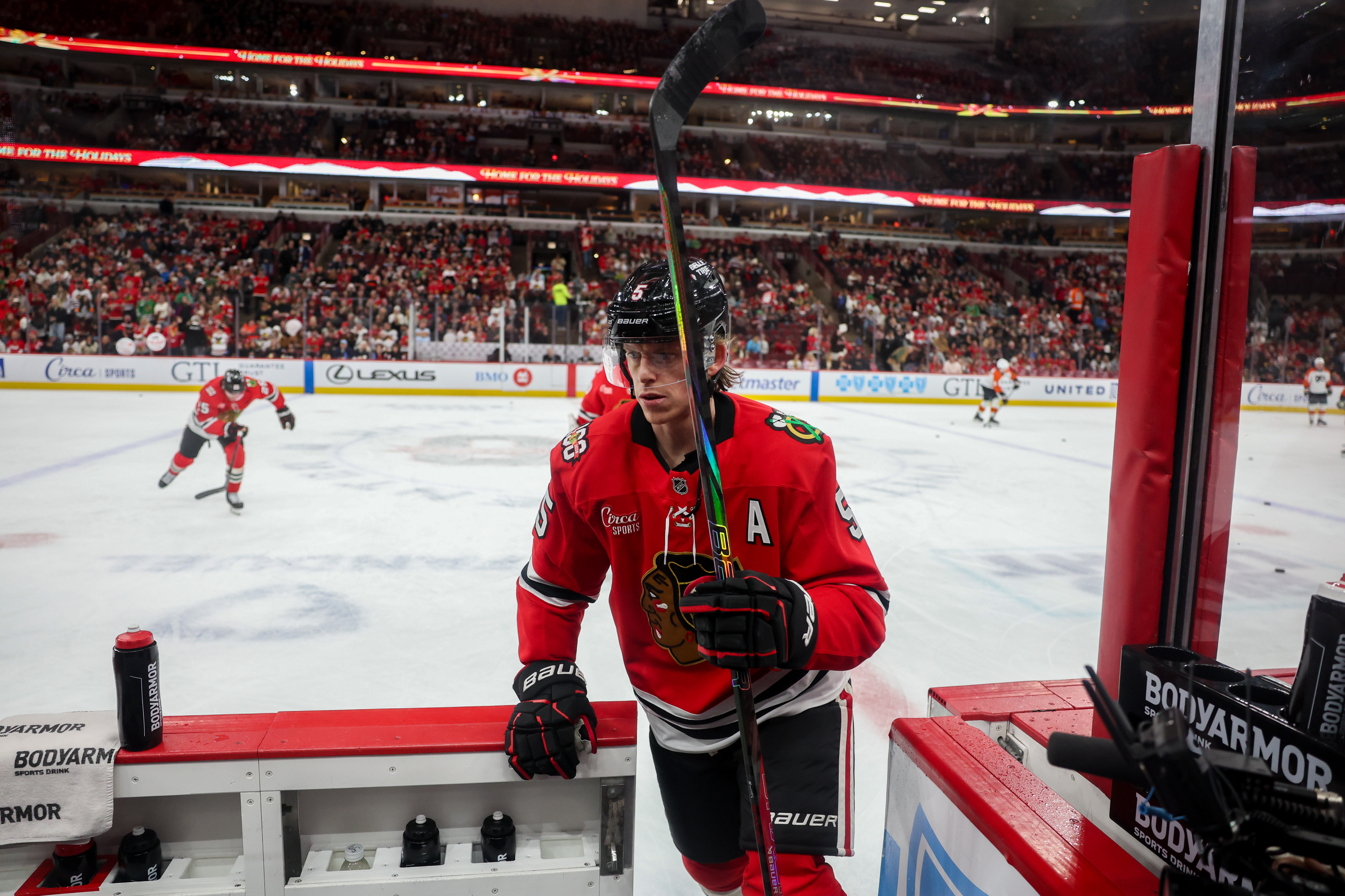 Chicago Blackhawks defenseman Connor Murphy (5) gets off the ice after warming up before playing the Philadelphia Flyers at the United Center Tuesday Dec. 23, 2025 in Chicago. (Armando L. Sanchez/Chicago Tribune)