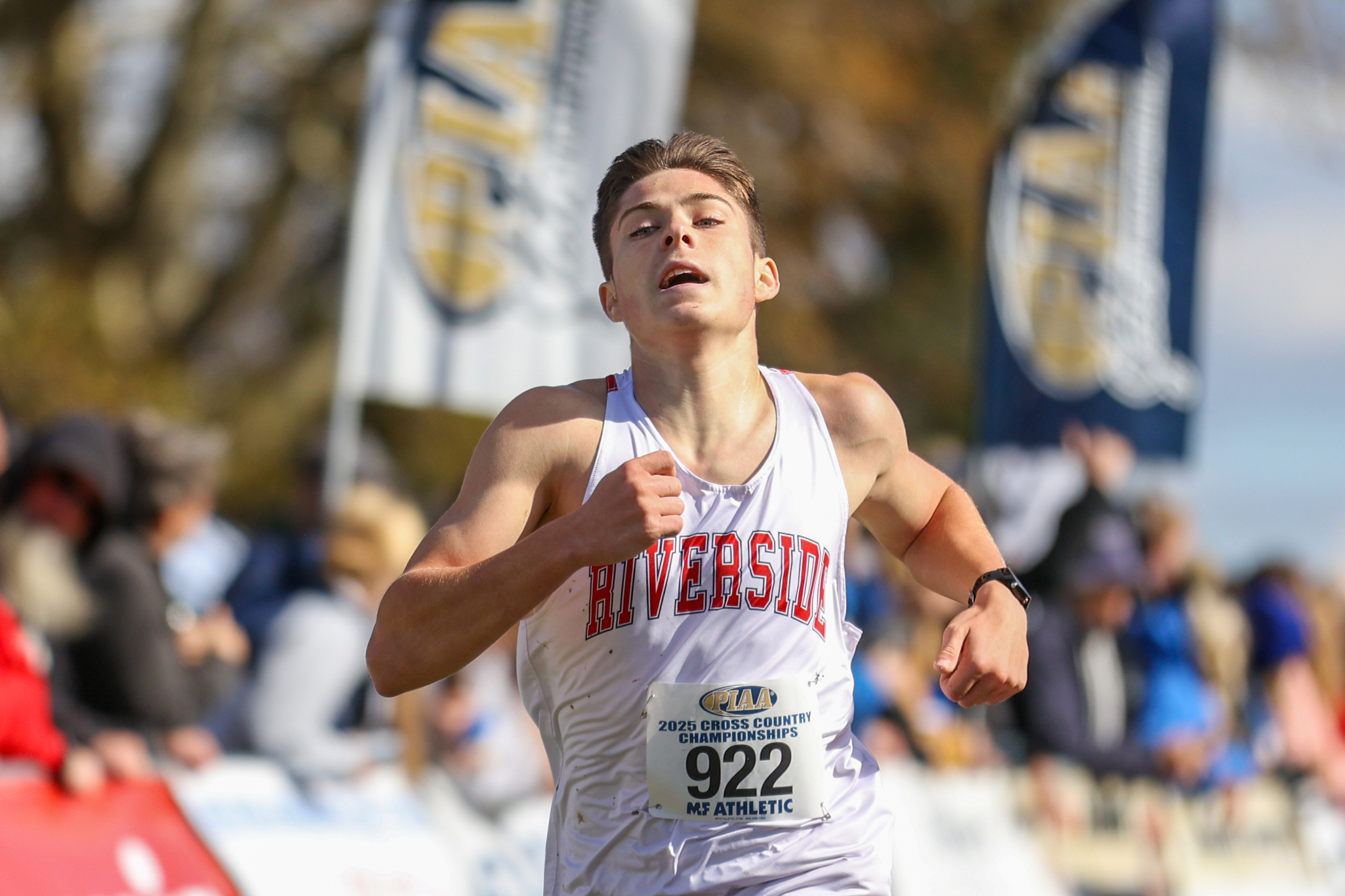 Riverside’s Mikey Schimelfenig finishes 7th overall with a time of...