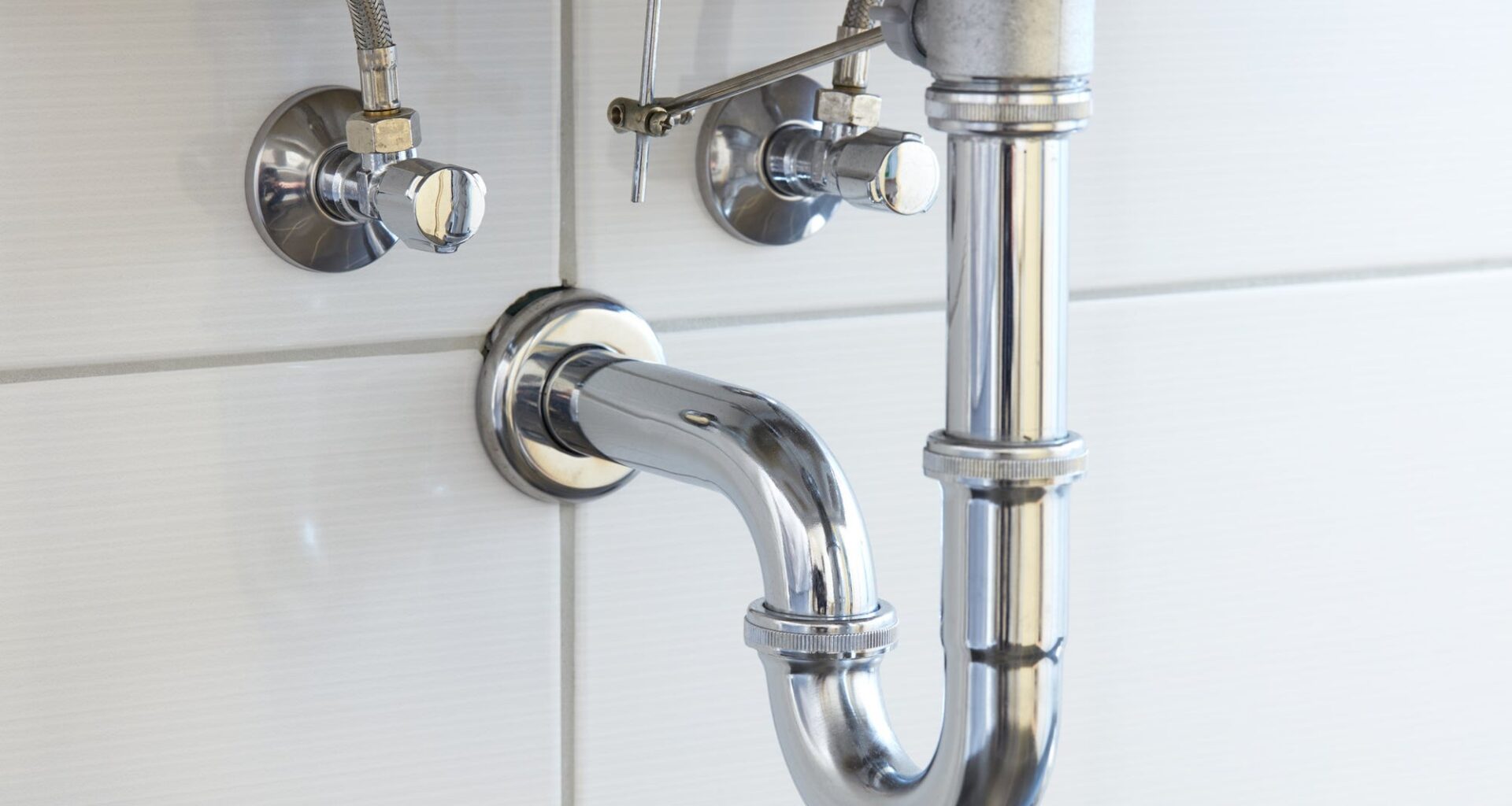 How to Keep Your Pipes From Bursting This Winter