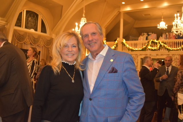 Jeanne and Rick Craft showed support of Childrenâs Hospital of...