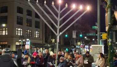 Reading Hanukkah Menorah Lighting Emphasizes Light, Hope Amid Antisemitism