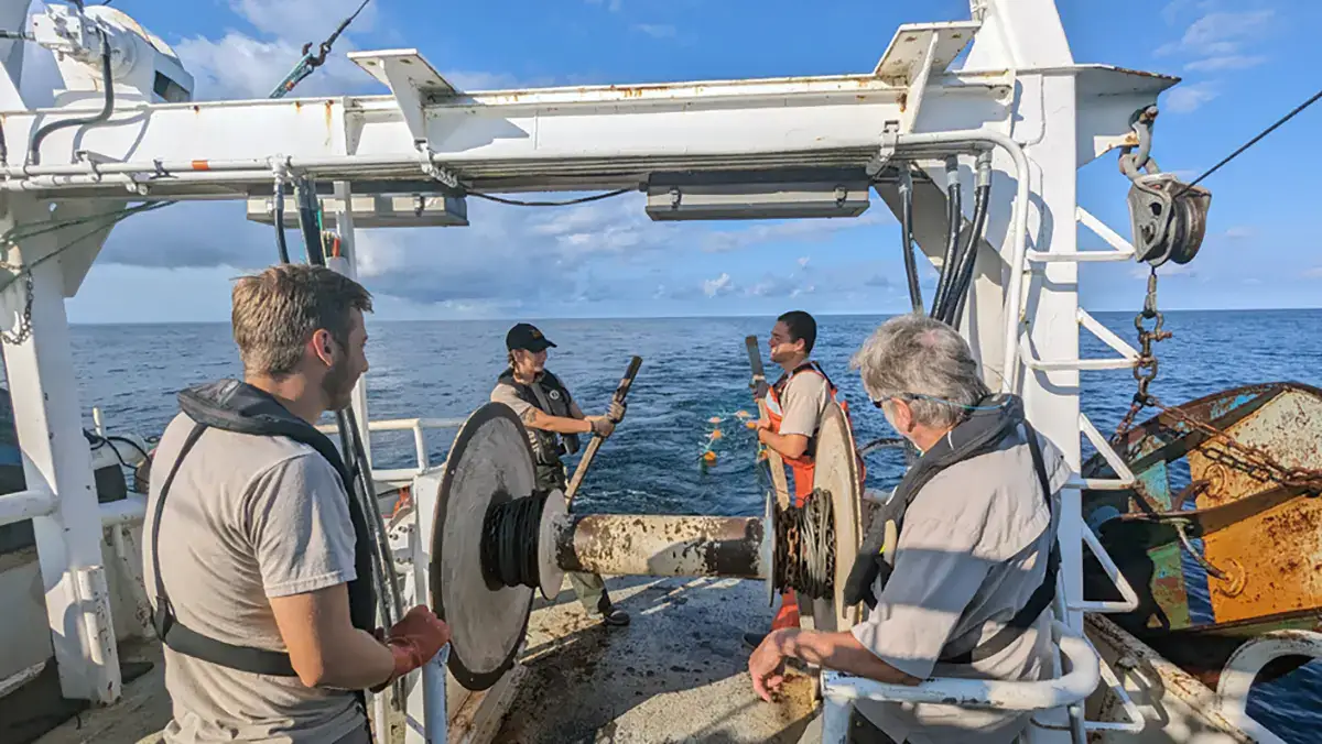 Ohio DNR Bottom Trawl on Lake Erie