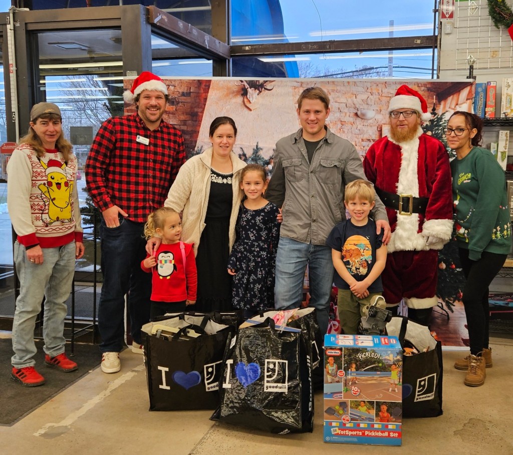 Berks families get holiday shopping sprees at Goodwill