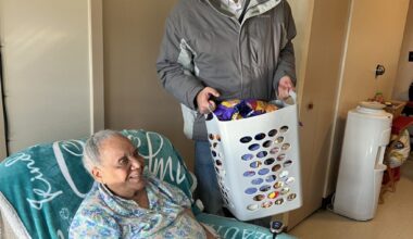 Reading lawmaker joins direct care workers to deliver holiday baskets