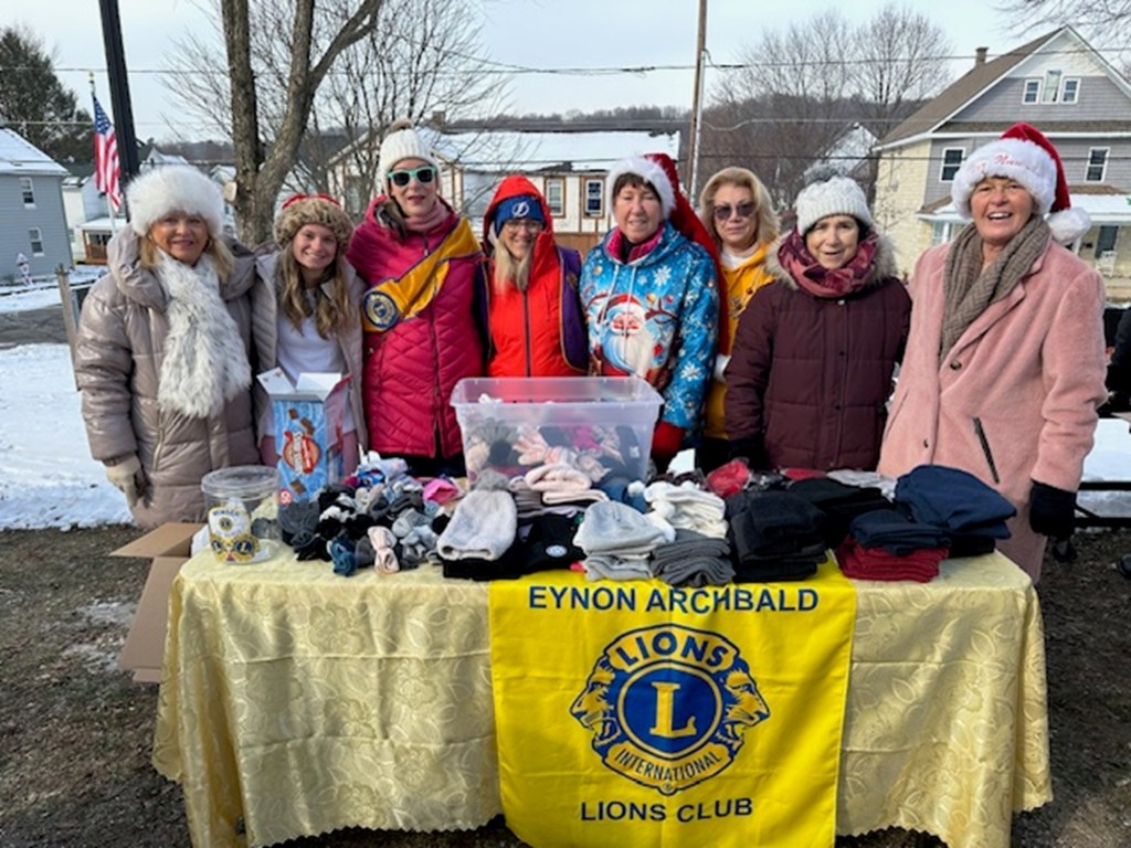 Eynon-Archbald Lions Club participates in Santa Train event