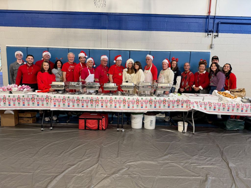 Christmas dinner hosted by Minicozzi Race Committee and UNICO – Scranton Times-Tribune