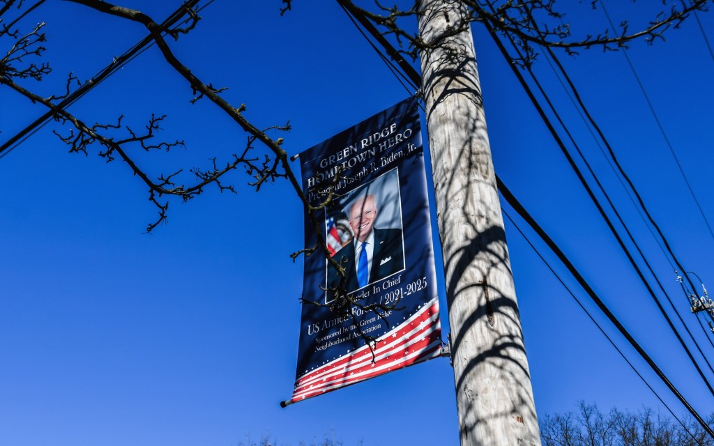Hometown Hero banner honoring Biden creates stir among veterans