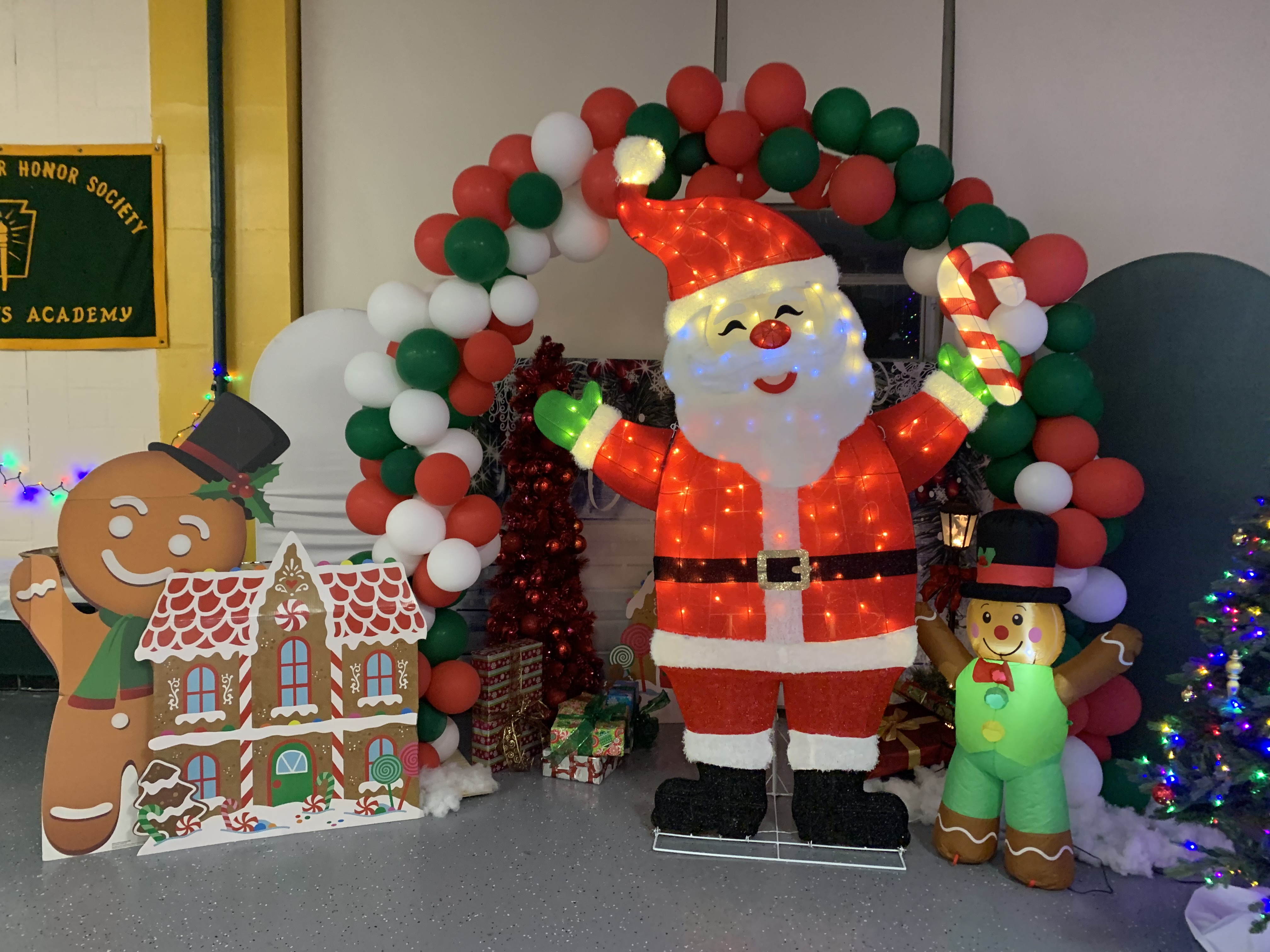 The Bob Bolus Sr. 32nd Annual Christmas Day Dinner will...