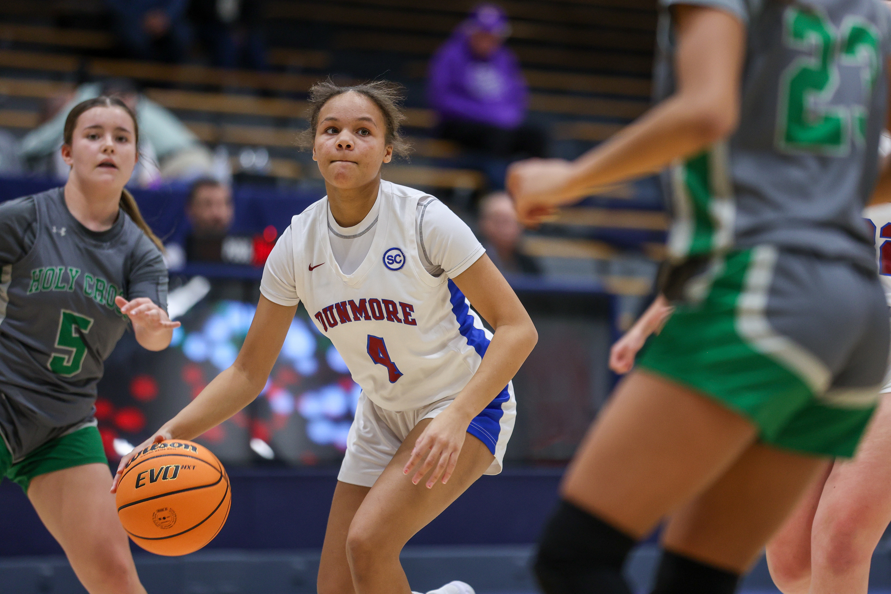 Dunmore’s Janessa Martin (4) dribbles the ball during the 74th...
