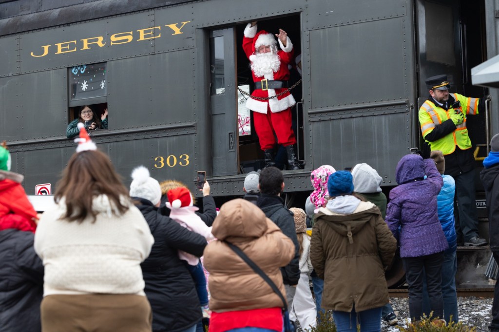 Santa Train a gift to local communities, businesses