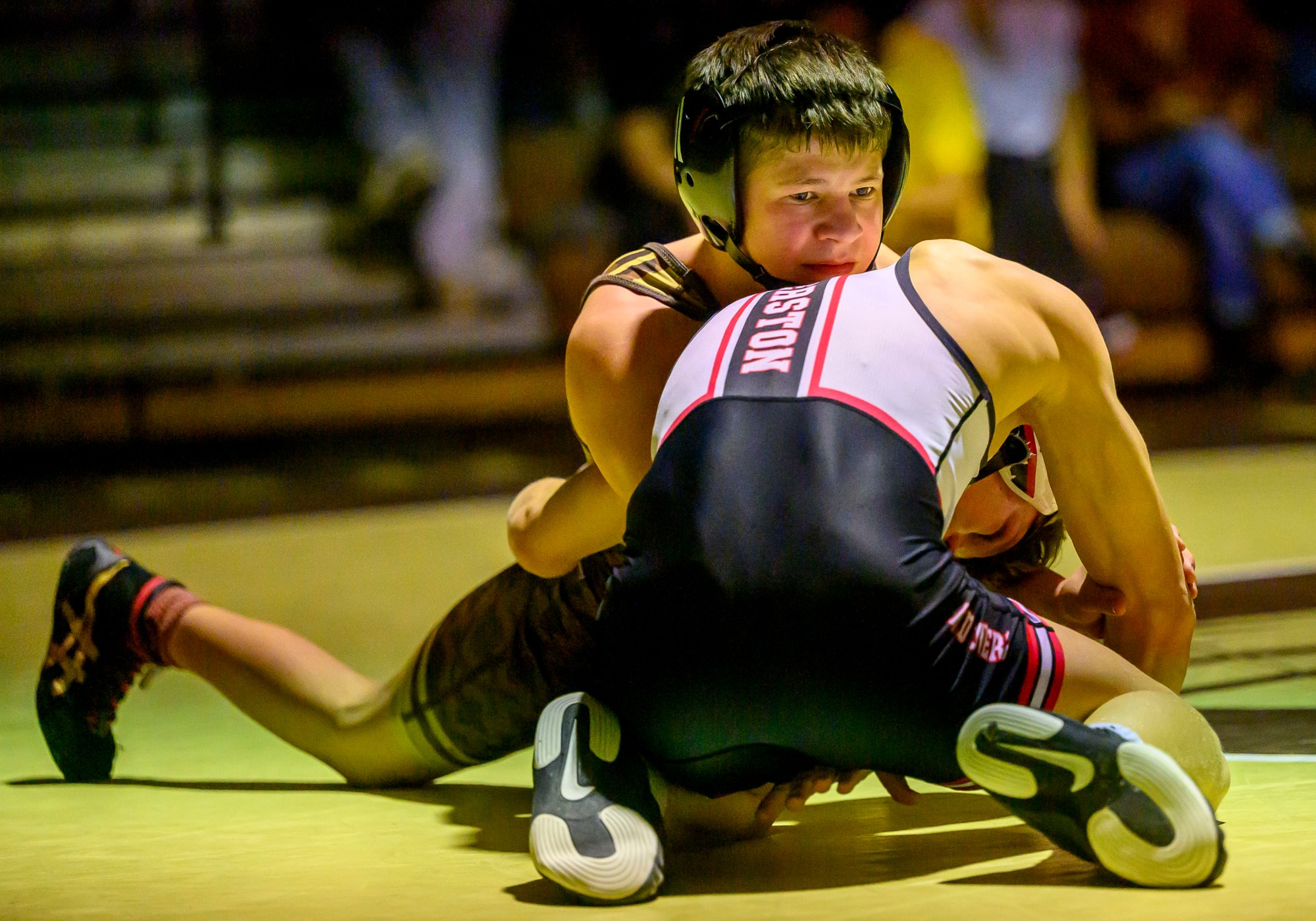 Bethlehem Catholic's Mike Nicosia wrestles Easton's Mike Rambone in the 107-pound weight class Wednesday, Dec.17, 2025, in Bethlehem. (April Gamiz/The Morning Call)