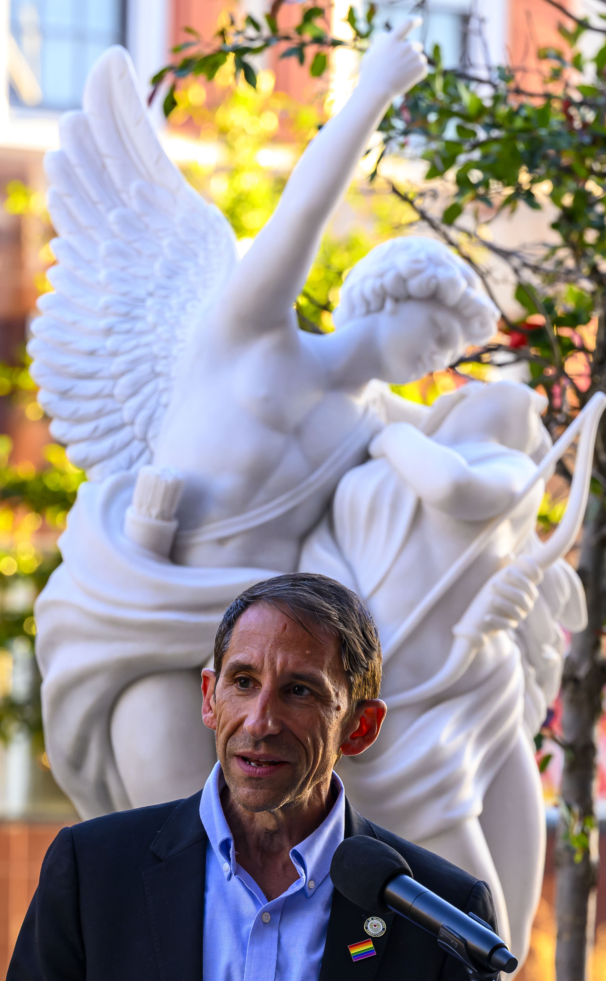 Allentown Mayor Matt Tuerk speaks Thursday, Oct. 9, 2025, during a presentation of a replica sculpture of Eros and Psyche on the 900 block of Hamilton Street in Allentown. The original statue, which is now missing, was in the foyer of the former Rialto Theater, which stood at 943 Hamilton from 1921 until its demolition in 1986. (April Gamiz/The Morning Call)