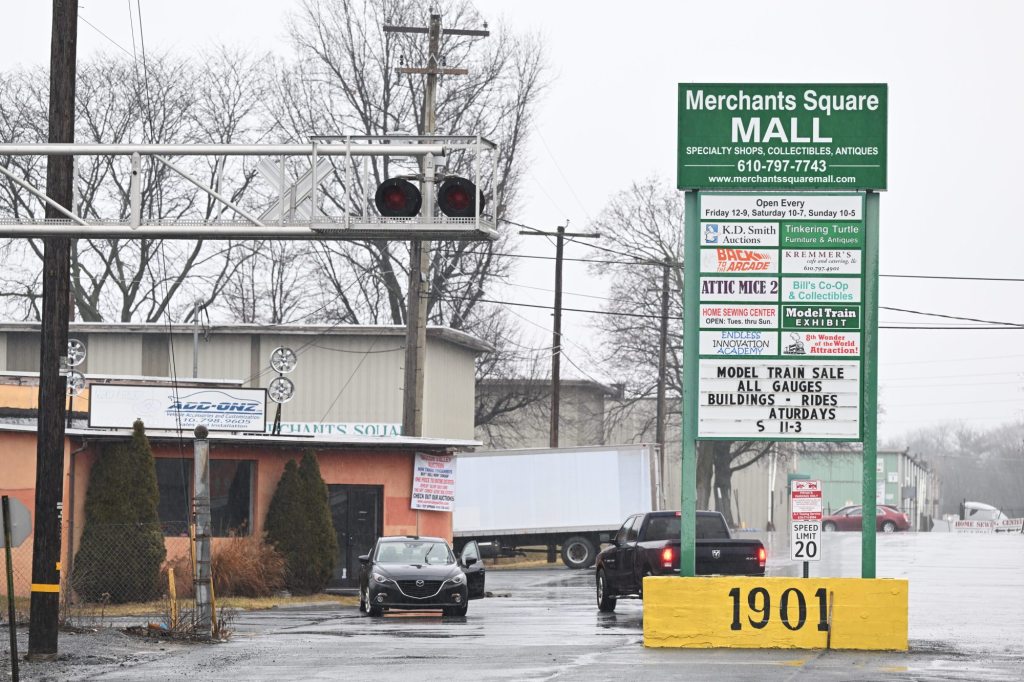 Will data center be built at Merchants Square Mall in Allentown?