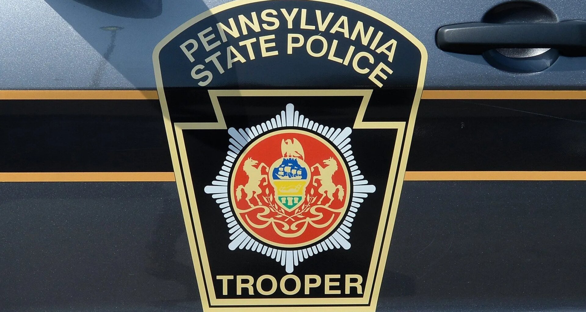 Man strikes Pa. troopers in traffic stop, crashes car, dies