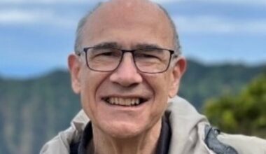 Dr. Hallett spent 38 years, from 1984 to his retirement in 2022, at the National Institutes of Health in Bethesda, Md.