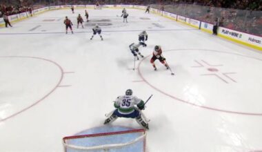 Grebenkin, Grundstrom lead Flyers to 5-2 win over Canucks
