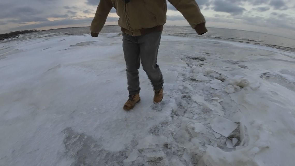 Lake Erie seiche draws visitors to Maumee Bay State Park