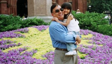 Nonprofit gives books to Philadelphia pediatric cancer patients