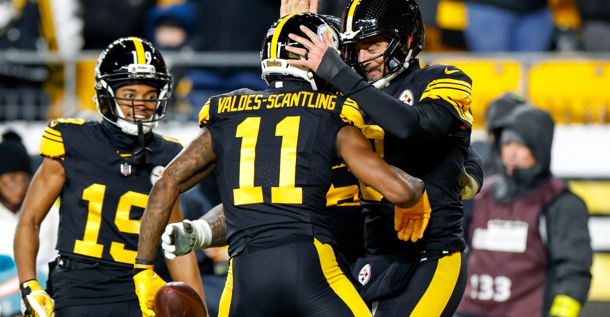 Pittsburgh Steelers winners & losers from Week 15 win over Dolphins