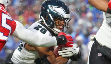 Saquon Barkley among several Eagles banged up in first half against Bills