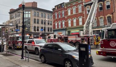 Firefighters contain apartment fire above Milkshake Factory in Pittsburgh’s South Side – WPXI