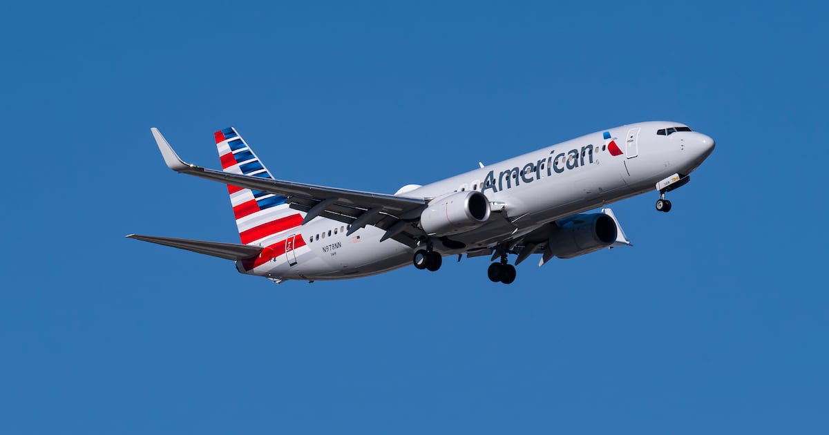 Erie airport lands two major carriers for Chicago route