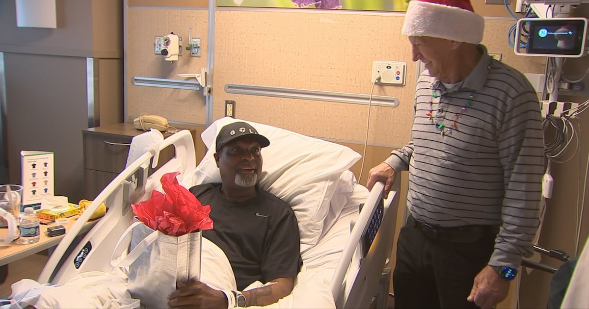 Heart transplant recipients deliver gifts to current patients at Allegheny General Hospital – WPXI