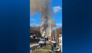 Smoke pours out of home in Allegheny County – WPXI