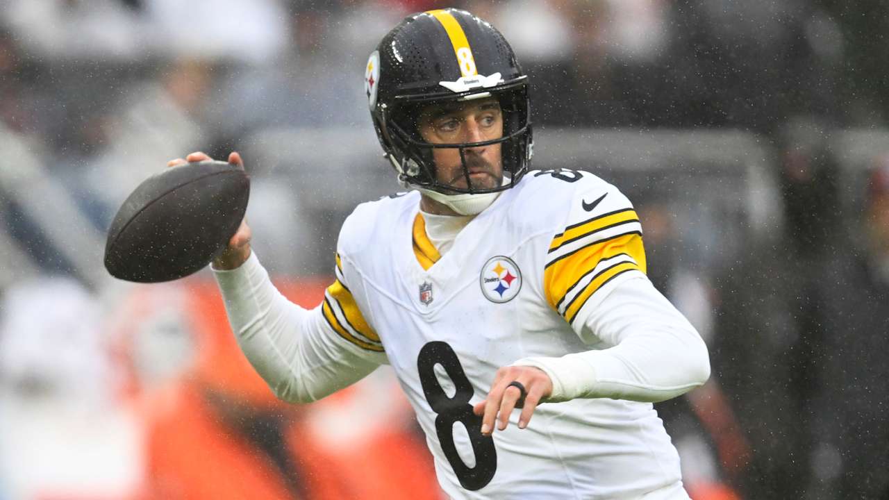 Aaron Rodgers has 'full confidence' Steelers will recover to win AFC North following loss to Browns