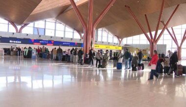 Holiday travelers embark on journey through Pittsburgh airport's new terminal