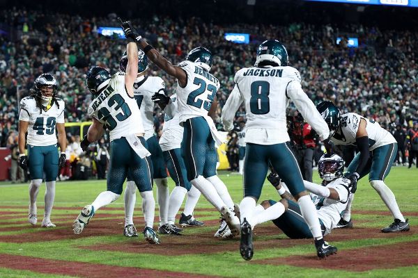 Eagles beat Commanders to clinch NFC East again
