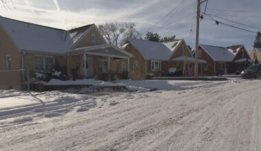 Pittsburgh's aging fleet breaks down during snow storm, leaving some streets snow-covered