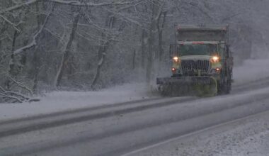 Officials prepare roads amid winter storm warning in Philadelphia