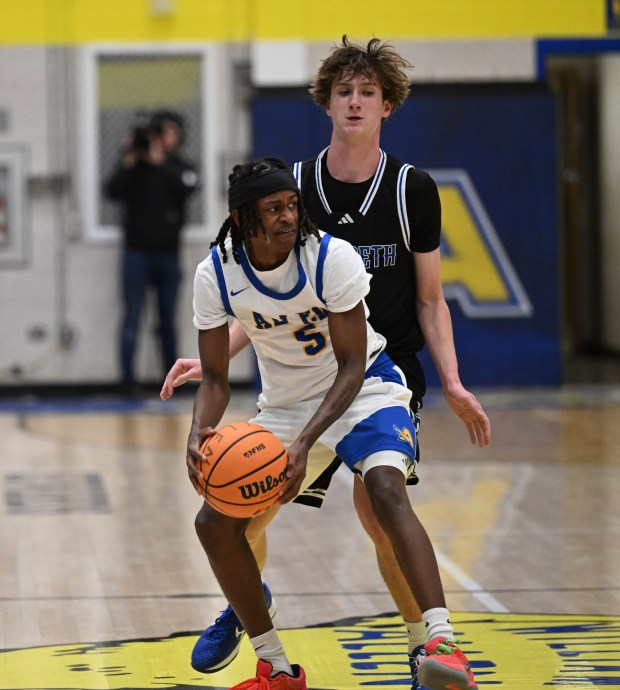 Allen's Majesty Hawkins drives up the court against Nazareth on Tuesday, Dec.16, 2025, at William Allen High School in Allentown. (Amy Shortell/The Morning Call)