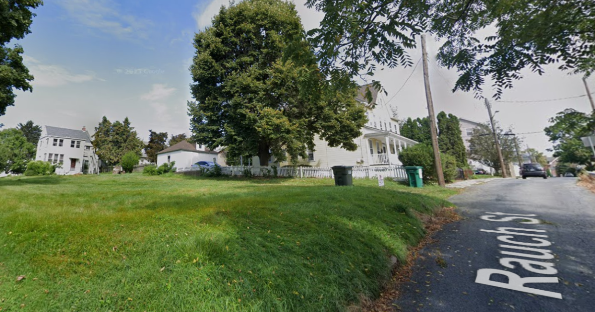 Packed hearing draws opposition to West Bethlehem townhouse development