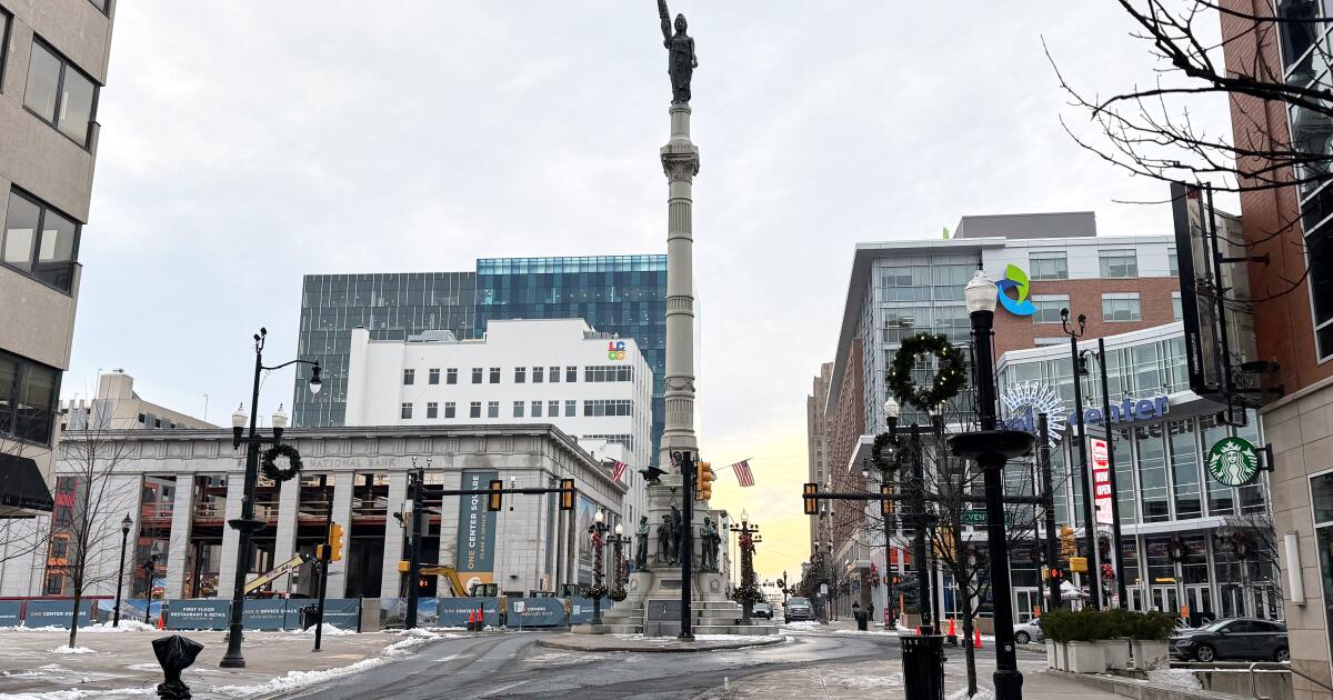 Trump's economic claims collide with reality in a Pennsylvania city critical to the midterms