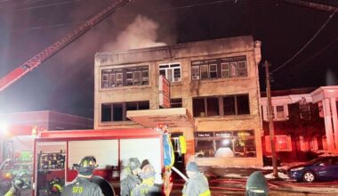 firefighters rescue at least 5 from windows