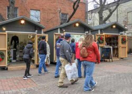Christmas huts return to downtown Bethlehem – Lehigh Valley Press