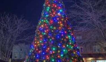 Old-Fashioned Christmas draws crowds to Emmaus – Lehigh Valley Press