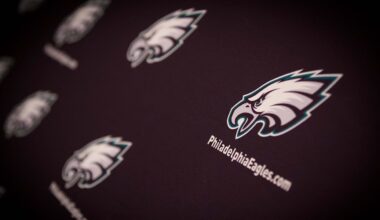 Eagles Legend Open To Another Season In Philadelphia