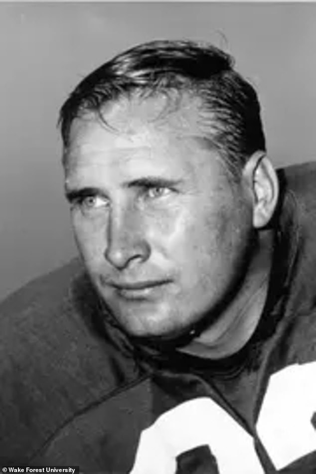 Barnes spent five years in Philadelphia and helped them win the 1960 NFL Championship