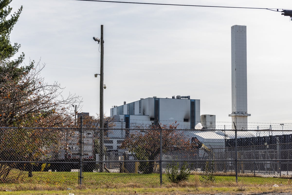Incinerator or landfill? Philly’s trash problem