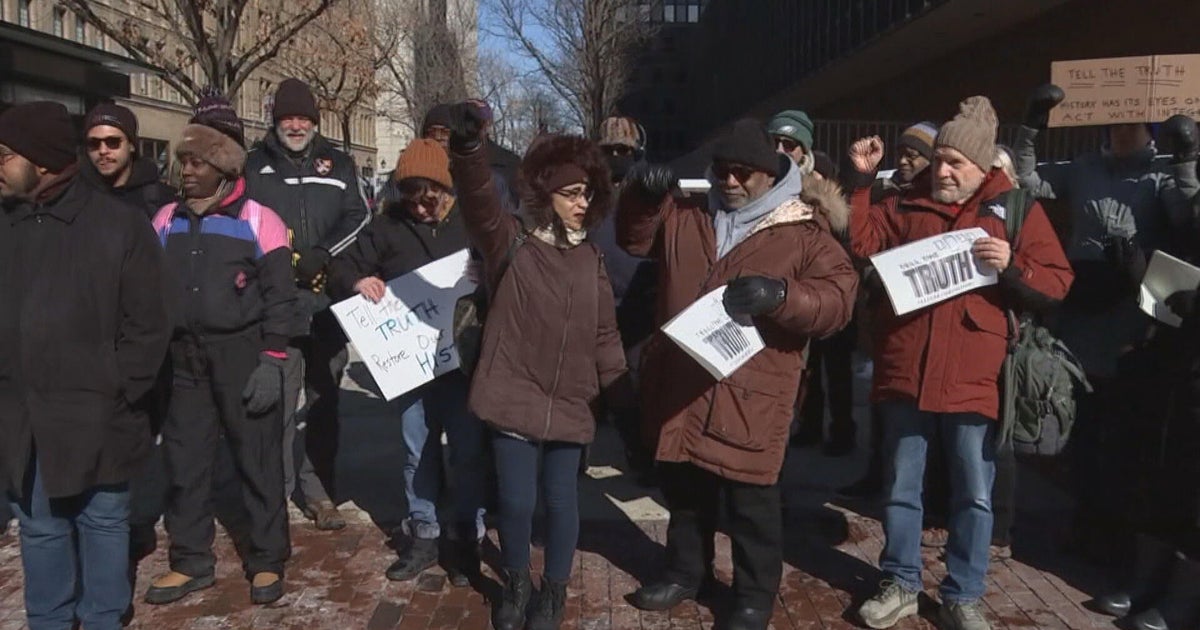 Protesters want slavery exhibit in Philadelphia restored after removal: "The stories should be told"