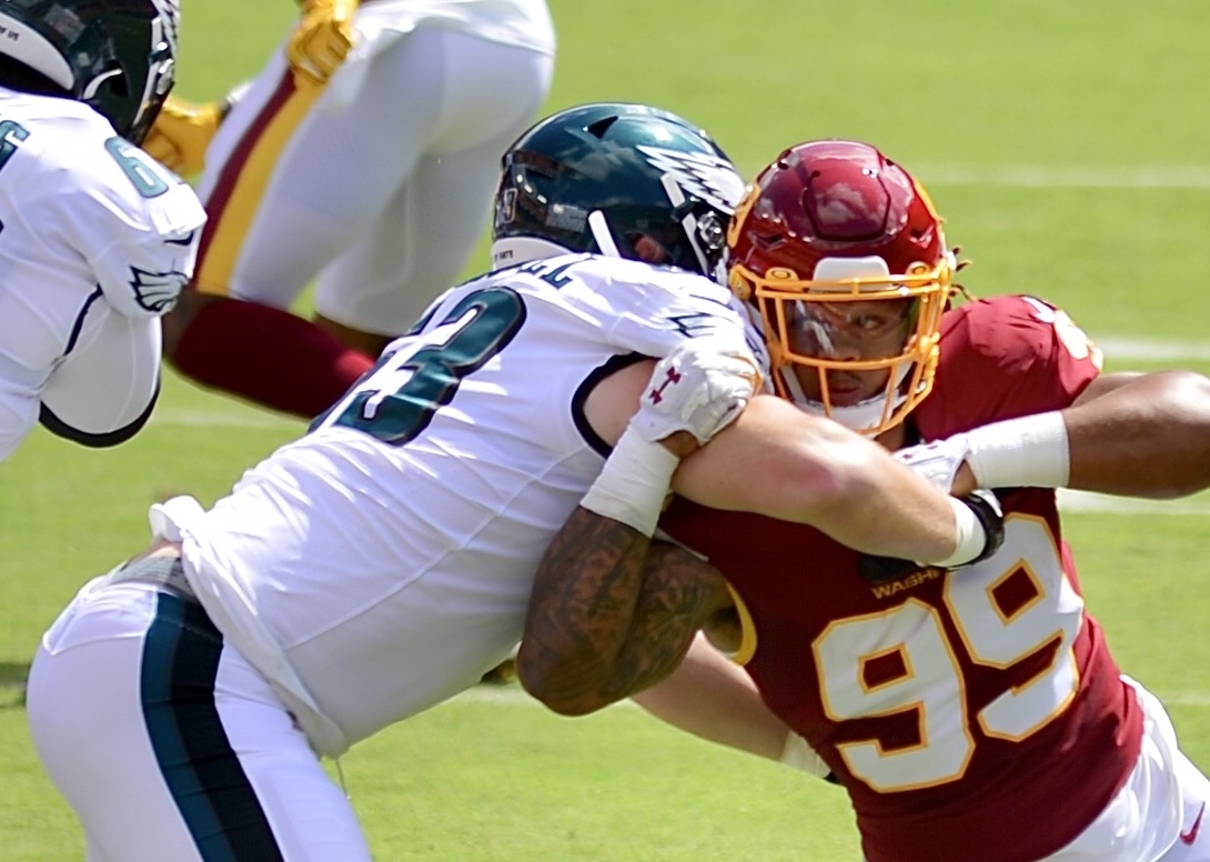 Steelers Sign Super Bowl Champion OL to Active Roster